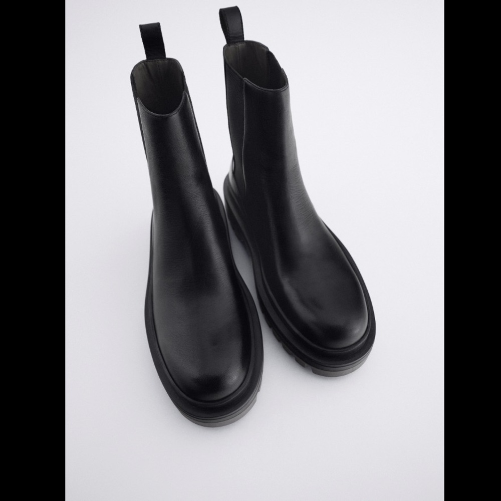 US 7.5 ZARA Leather boots - Picture 3 of 7
